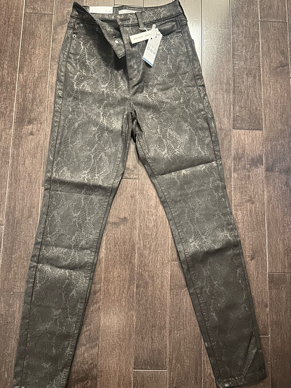 Dynamite Coated Snake-Print Skinny Jeans in Black